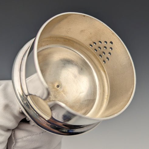 【お取り置き中】英国ヴィンテージ シルバープレート製 1.5パイントジャージージャグ